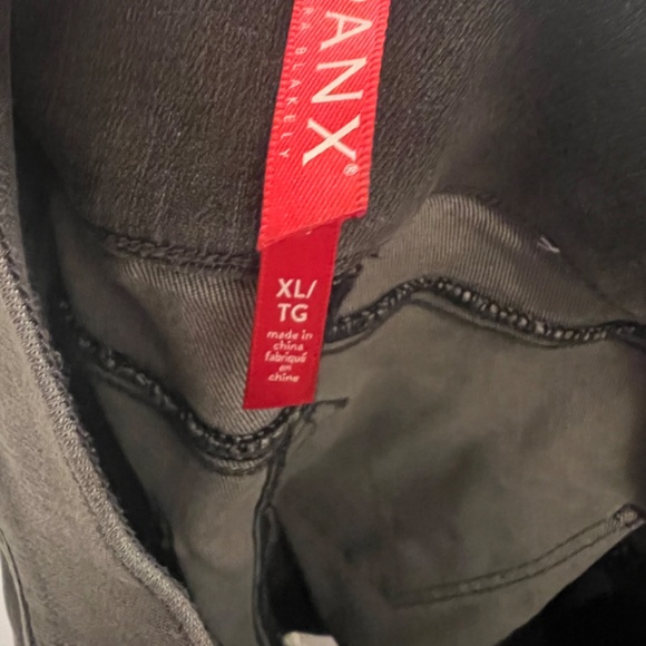 Spanx Vintage Distressed Ankle Skinny Jeans - Picture 4 of 4